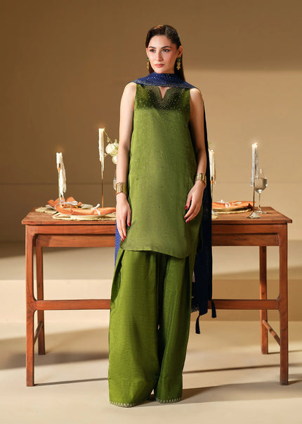 Mahum Asad | Shadow Line - Verde