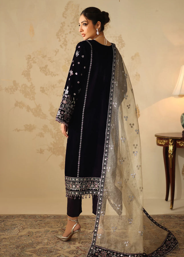 Baroque | Embroidered Velvet UF-4321