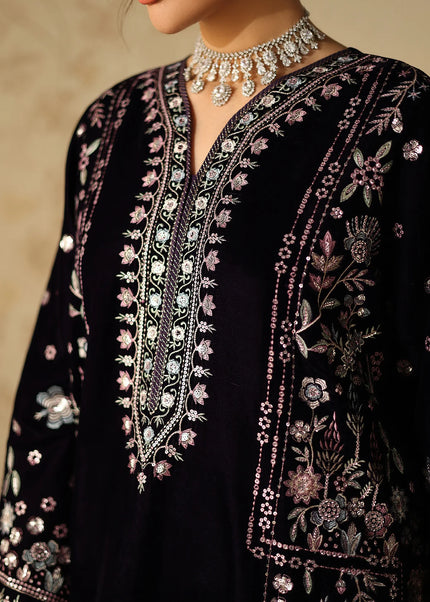 Baroque | Embroidered Velvet UF-4321