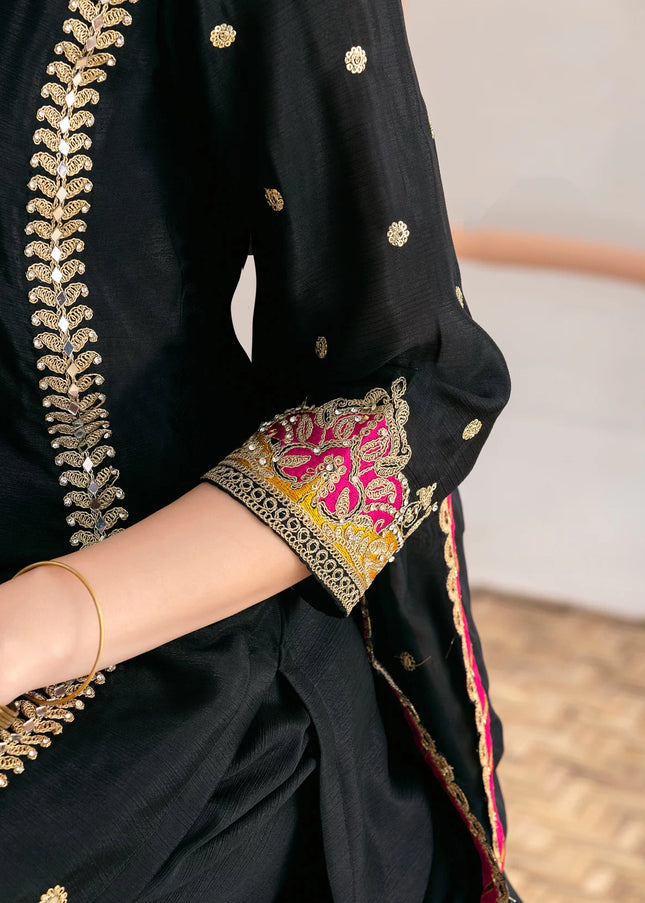 Goldend Embroidered Pant Style Suit