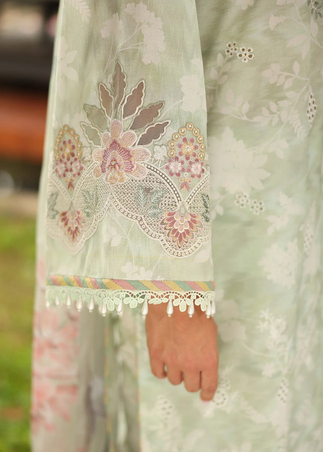 Baroque | Embroidered Lawn UF-4249