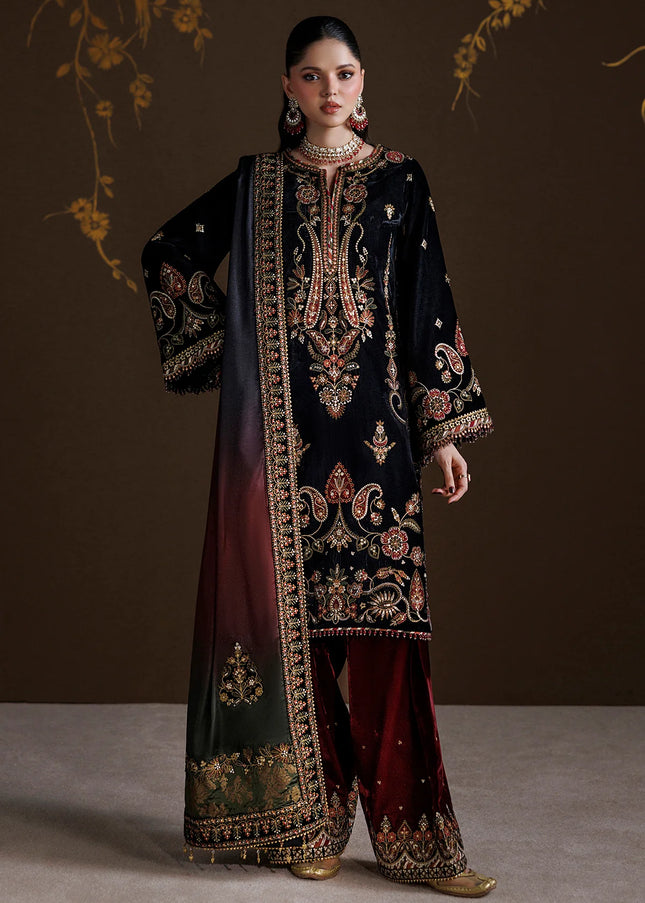 Baroque | Embroidered Velvet UF-4547