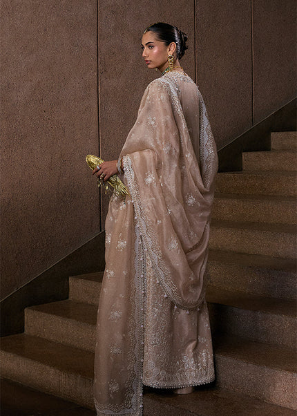 Suffuse | Freeshia Rtw'25 - Ismira