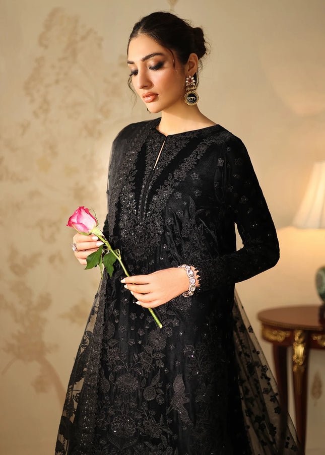 Baroque | Embroidered Velvet UF-4320