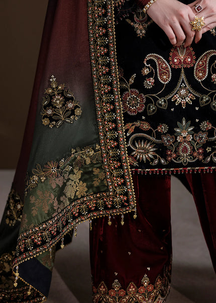 Baroque | Embroidered Velvet UF-4547