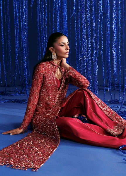 Emaan Adeel | Mode Moderne - Blush Theory