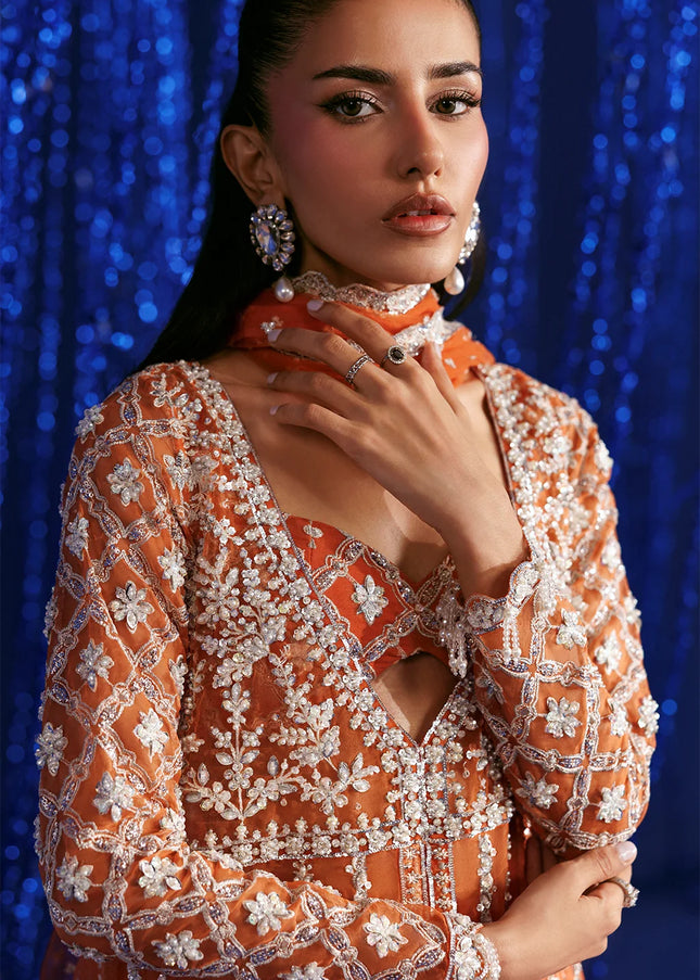 Emaan Adeel | Mode Moderne - Aveline
