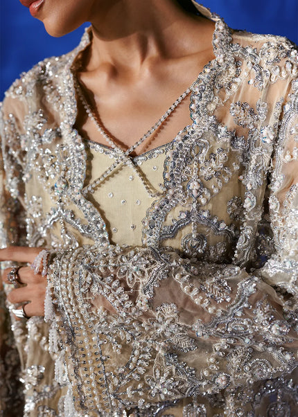 Emaan Adeel | Mode Moderne - Estelle