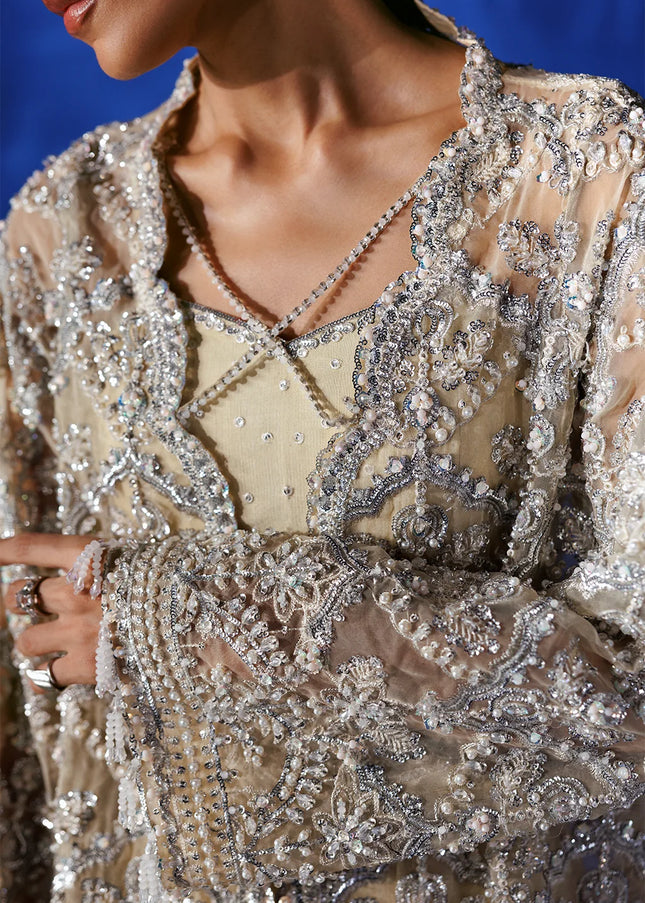Emaan Adeel | Mode Moderne - Estelle