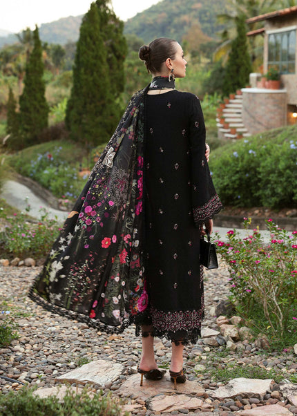 Kanwal Malik | Zaina Lawn’25 - Isha