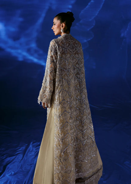 Emaan Adeel | Mode Moderne - Estelle