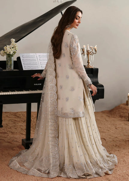 Akbar Aslam | Meeras - Estelle