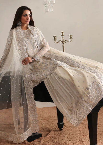 Akbar Aslam | Meeras - Estelle