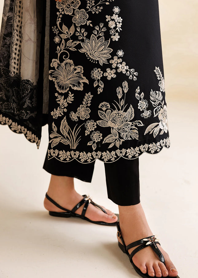 Baroque | Embroidered Lawn UF-4471