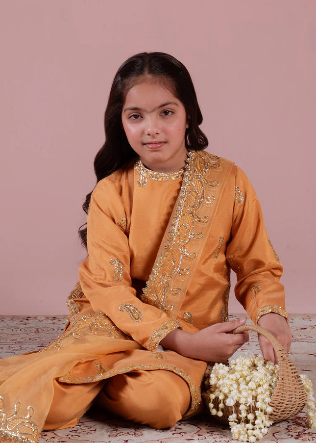 Emaan Adeel | Her To Her - Lyla