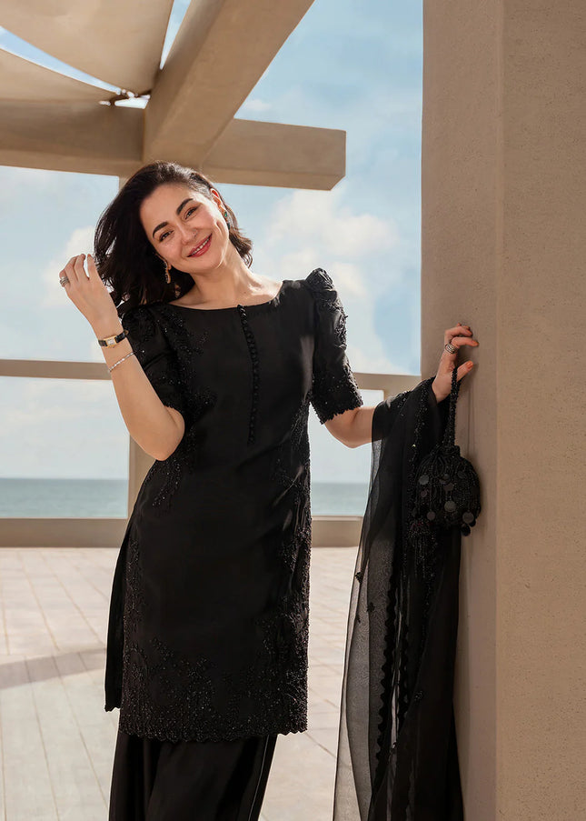 Faiza Saqlain | Reina - Temirah