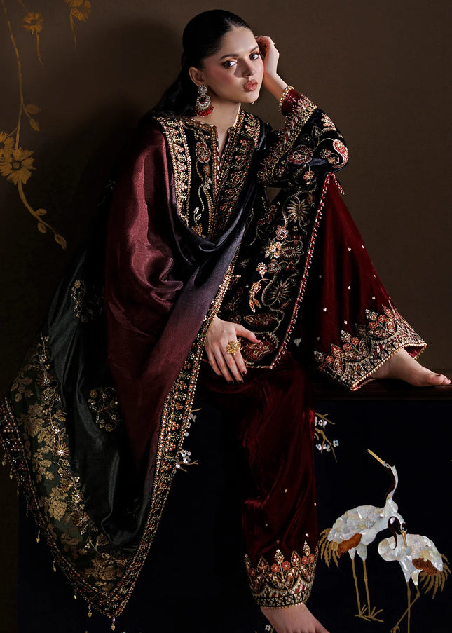 Baroque | Embroidered Velvet UF-4547