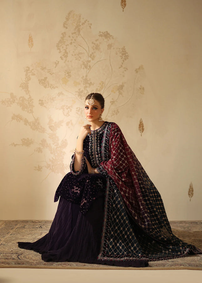 Baroque | Embroidered Velvet UF-4319