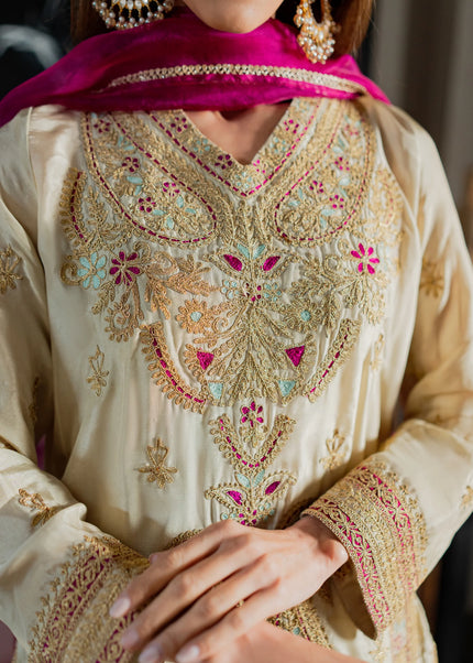 Shanzay Anooshay | Elayah