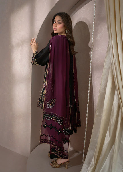 Nimrah | Zeina Festive Formals - Saiya