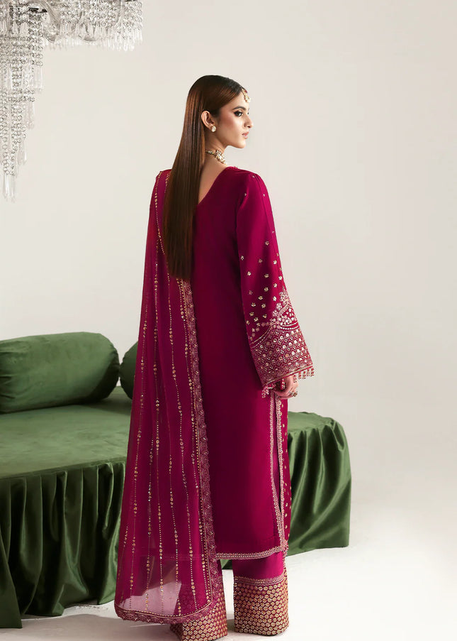 Emaan Adeel | Zarposh Velvet - Shahnaz