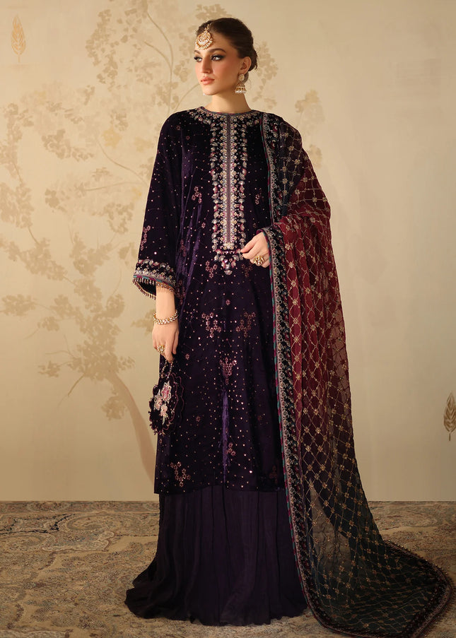 Baroque | Embroidered Velvet UF-4319
