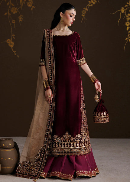 Baroque | Embroidered Velvet UF-4548