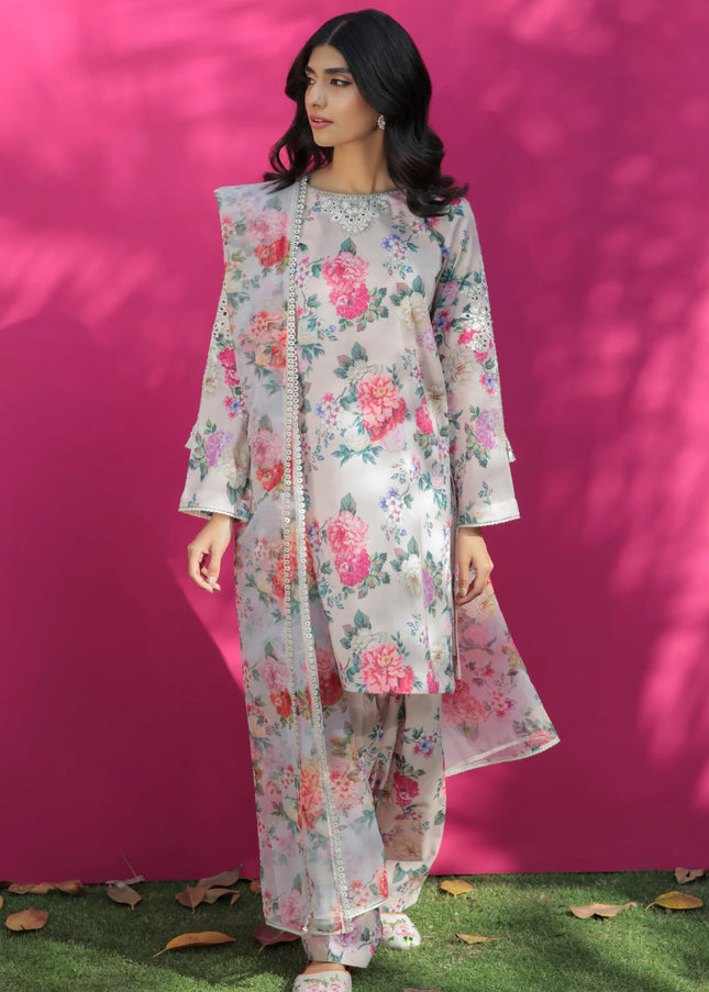 Baroque | Embroidered Lawn UF-191