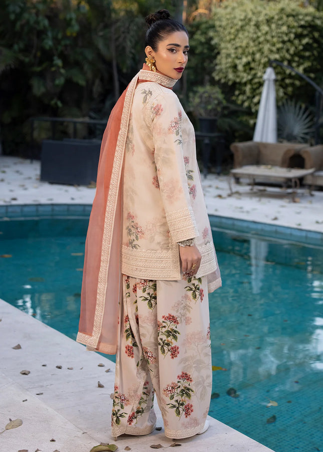 Erum Khan | Flamingo