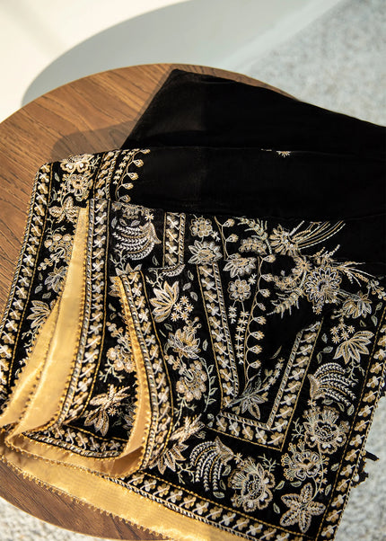 Baroque | Embroidered Velvet Shawl VS-24