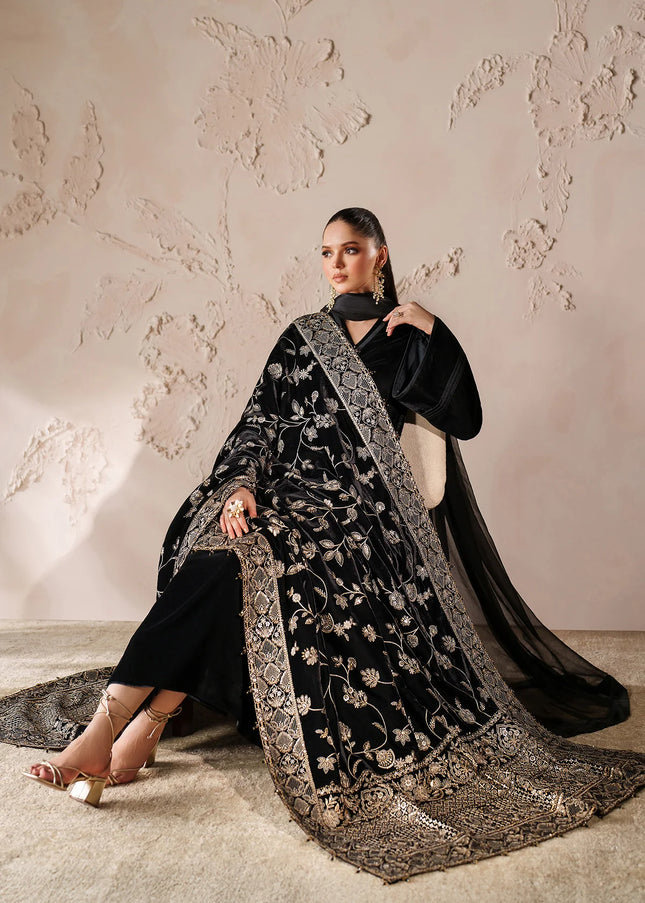 Baroque | Embroidered Velvet Shawl VS-57