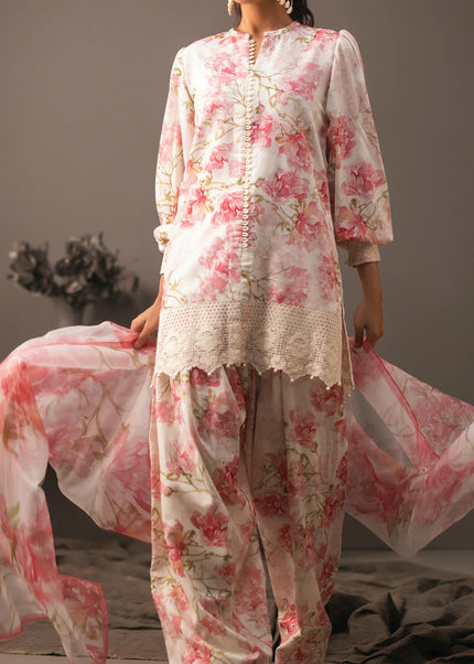 Erum Khan | Bold Bouquet