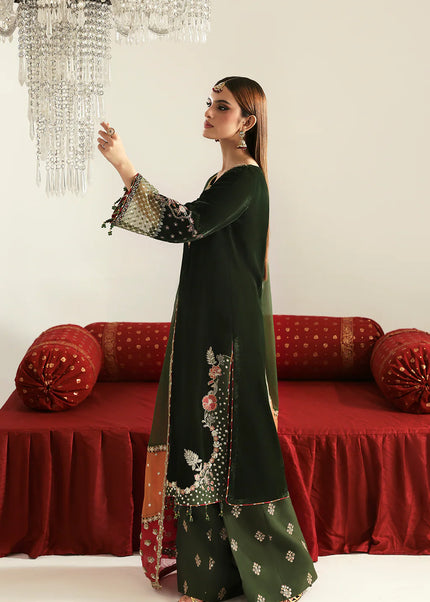 Emaan Adeel | Zarposh Velvet - Aarish