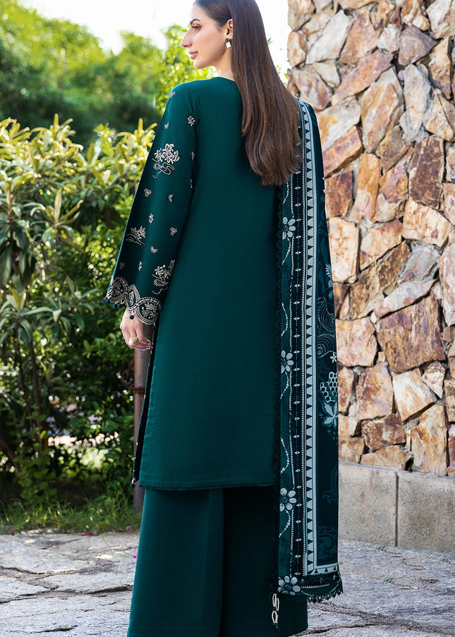 Farasha | Eminence Khaddar F/W '25 - Viona