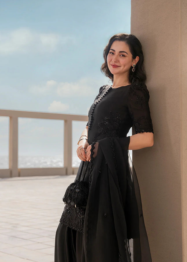 Faiza Saqlain | Reina - Temirah