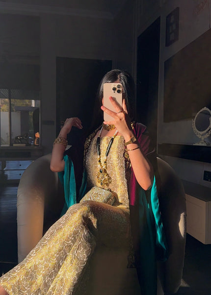Zainab Shamsi | The Ruby Set