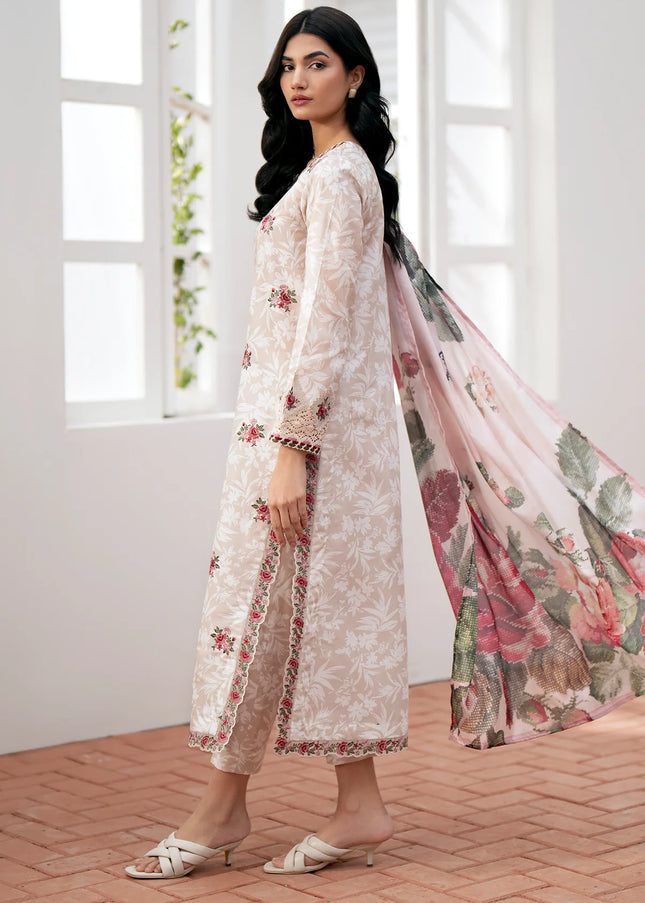 Baroque | Embroidered Lawn UF-535