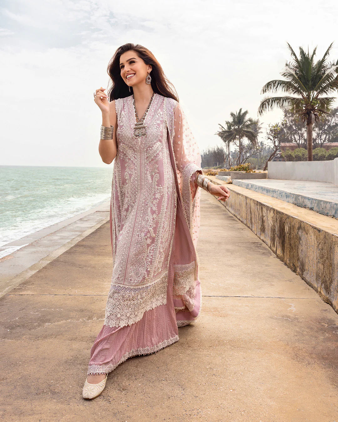 faiza saqlain pink dress Halina Faiza Saqlain