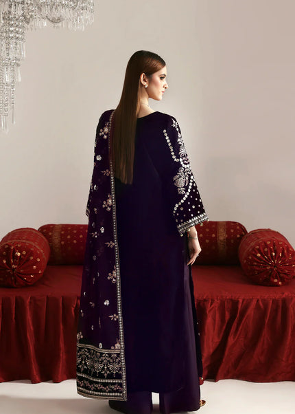 Emaan Adeel | Zarposh Velvet - Dilnar