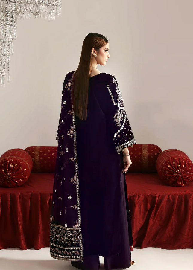 Emaan Adeel | Zarposh Velvet - Dilnar