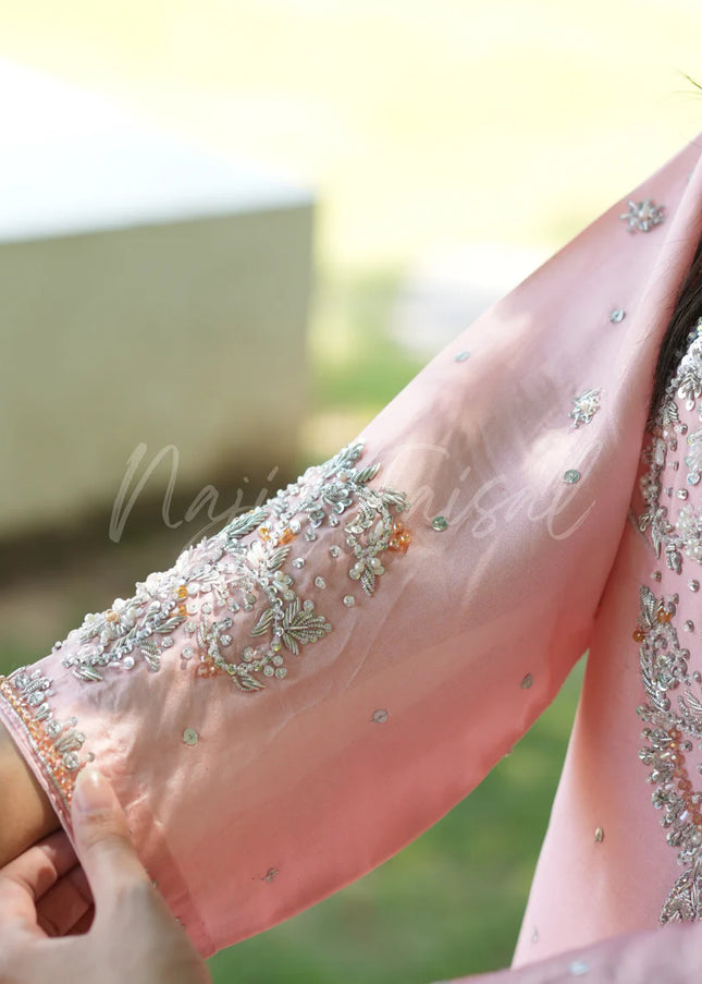 Najia Faisal | Lyra