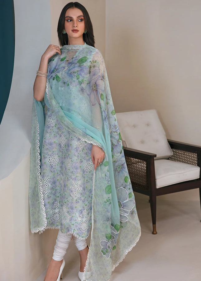 Baroque | Embroidered Lawn UF-357