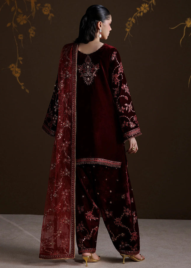 Baroque | Embroidered Velvet UF-4550