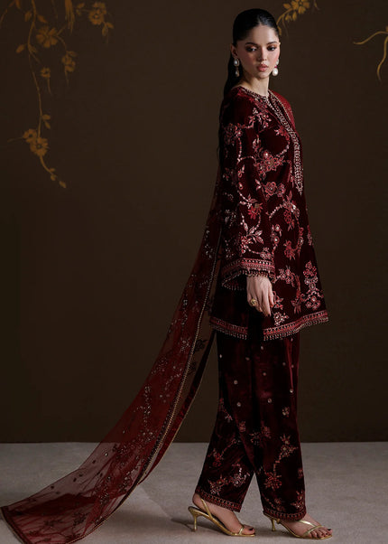 Baroque | Embroidered Velvet UF-4550