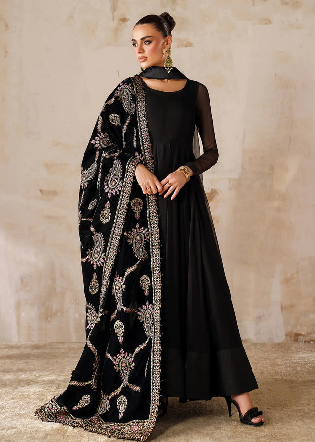 Baroque | Embroidered Velvet Shawl VS-61