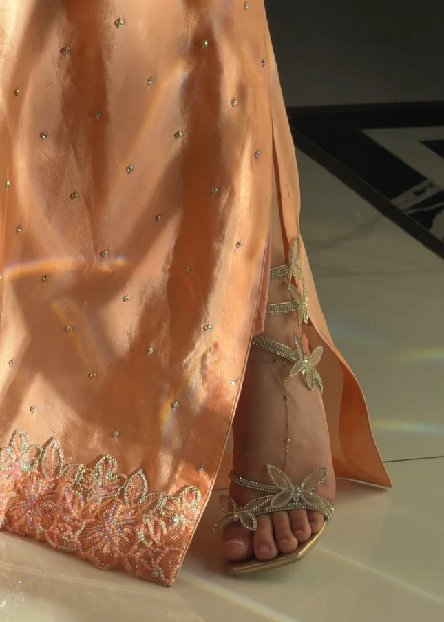Najia Faisal | Nora Peach
