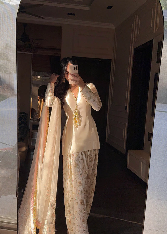 Zainab Shamsi | The Ayla Set