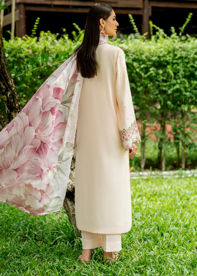 Baroque | Embroidered Lawn UF-4272