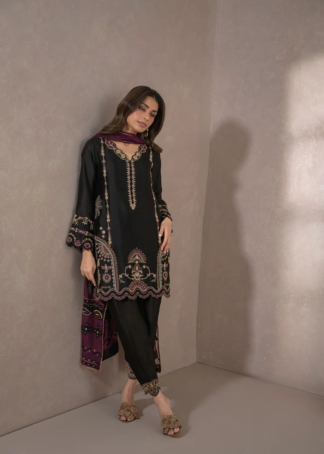 Nimrah | Zeina Festive Formals - Saiya