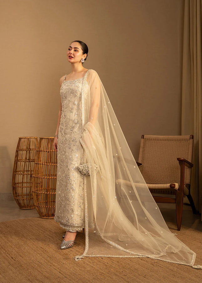 Faiza Saqlain | Reina - Penina